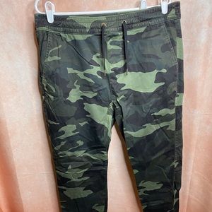 Hollister Skinny Advanced Stretch Joggers Size: L